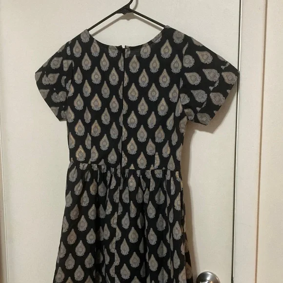 Mata Traders Black and Gold Dress NWOT Small - Picture 2 of 3